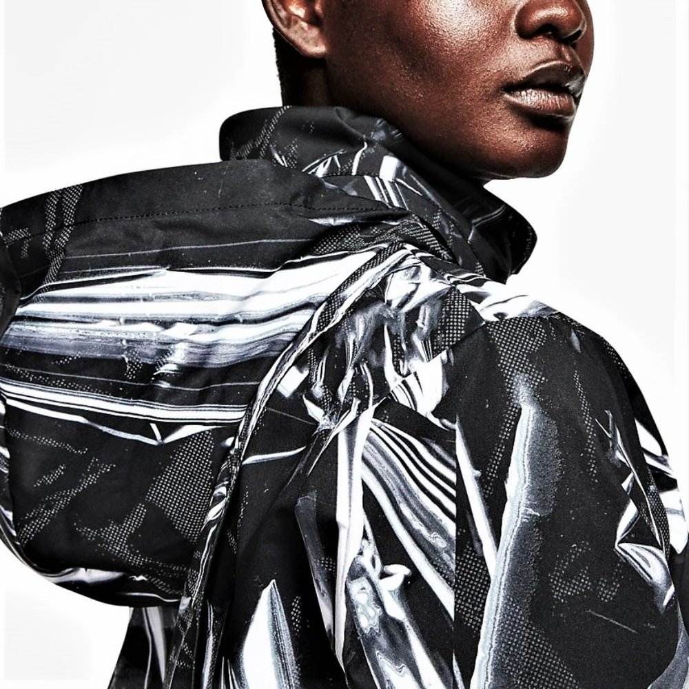 Nike Shield Full-Zip Running Jacket Hood Ghost Flash Reflective Extra-Large $150 - Picture 12 of 12